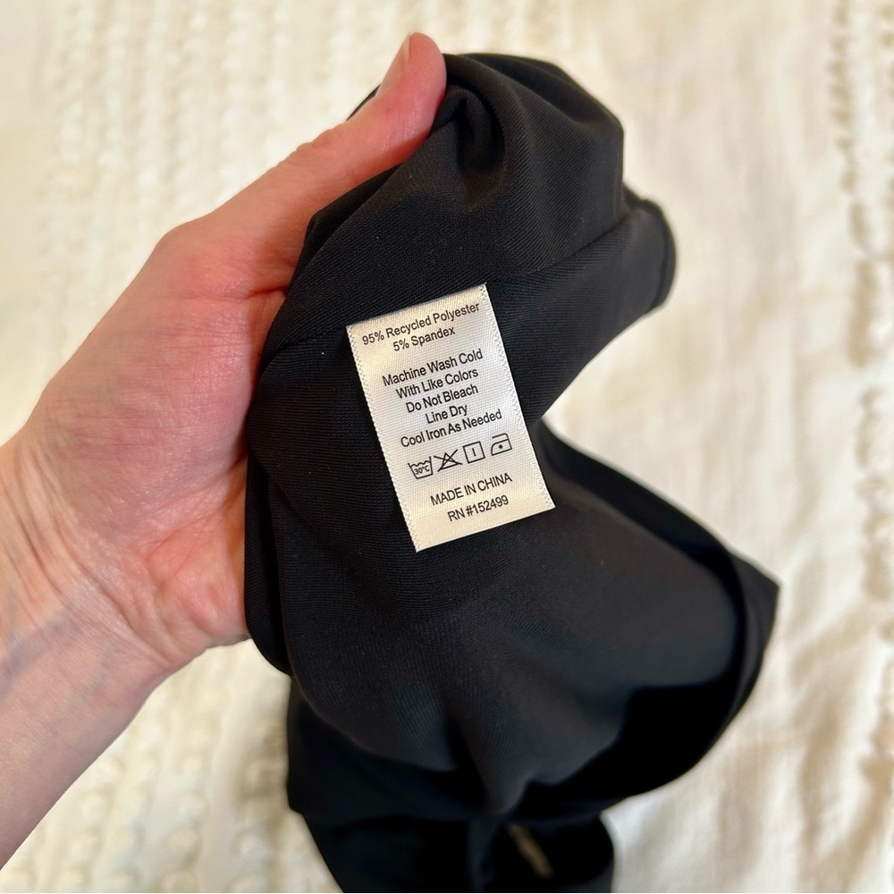 Amour Vert Black v-neck Tank Top NWT! - Picture 7 of 10
